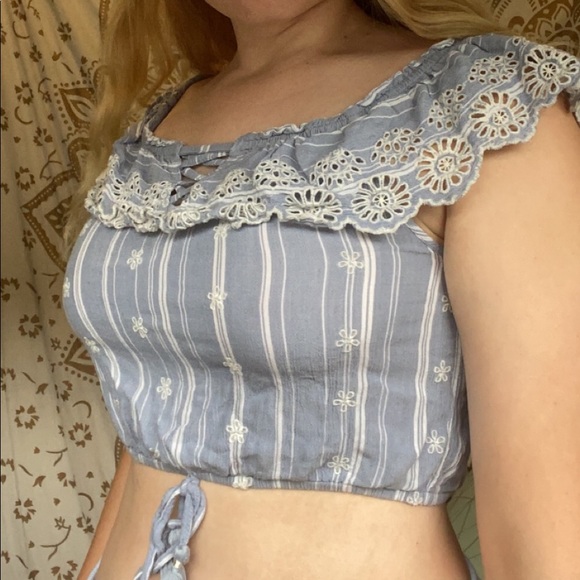 American Eagle off the shoulder top!! - Picture 2 of 4